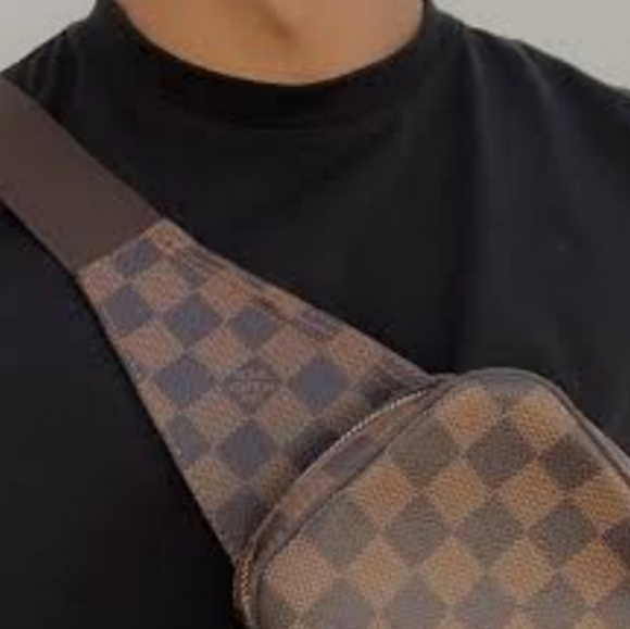 Louis Vuitton✨️PRISTINE CONDITION ✨️Damier Ebene Geronimos BELT / CROSSBODY BAG - Picture 6 of 17